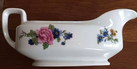 6395 Gravy Boat