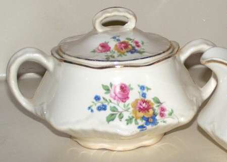 HLC3973 Sugar Bowl & Lid