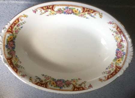 N202 9" Oval Vegetable Bowl