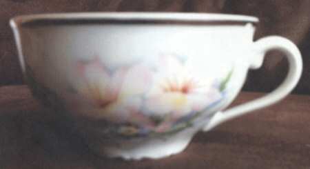 HCZ179 Footed Cup