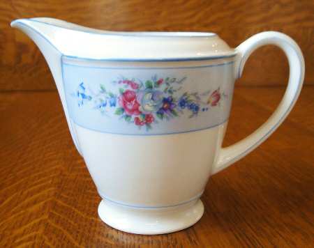 HUT2184 Creamer