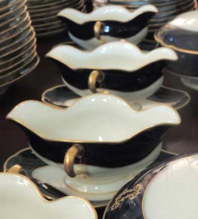 H4287 Gravy Boat with Attached Underplate