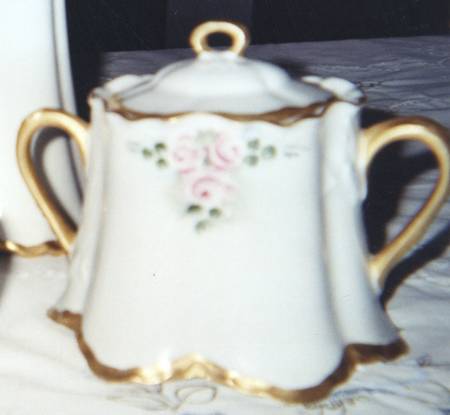 Hut3004 Sugar Bowl & Lid