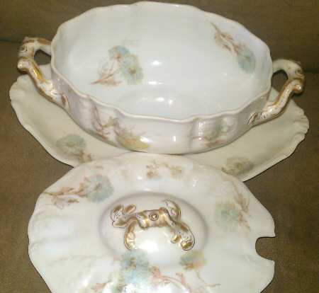 Schleiger 664-9 Tureen &  Lid