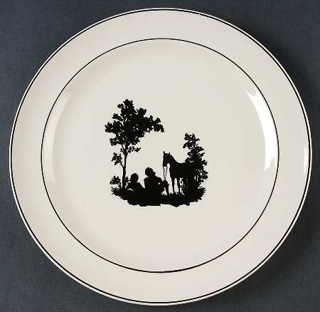 Colonial Lady (Smooth) Black Trim Luncheon Plate