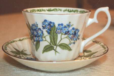 Flower of the Month Flat Cup & Saucer Set