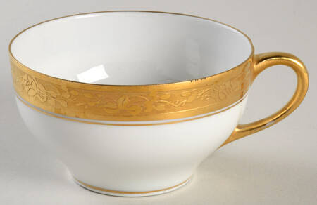 HUT2315 Footed Cup