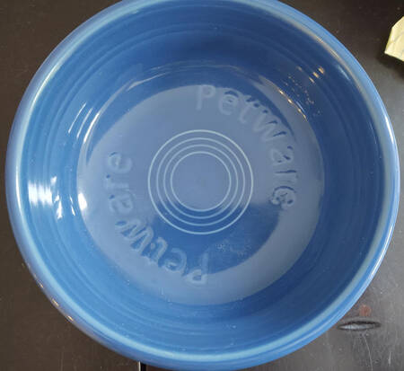 Fiesta Lapis Blue (Intro 2013) Small Pet Bowl