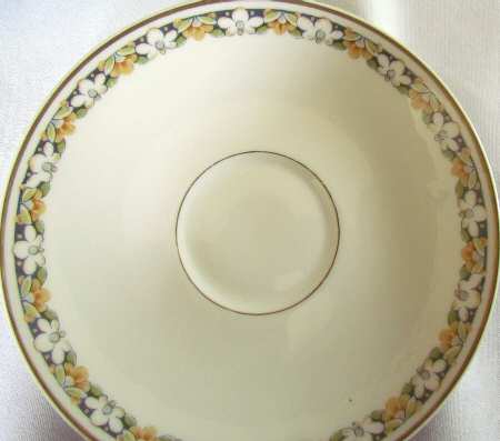 H4558 Saucer