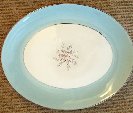 JJ167 13" Oval Serving Platter