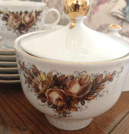 HEP107 Sugar Bowl & Lid