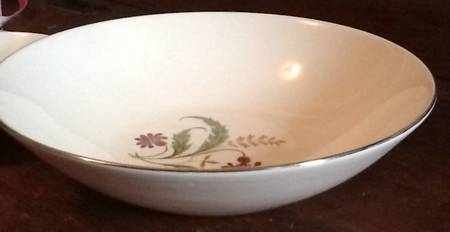 Ry388 8" Round Vegetable Bowl