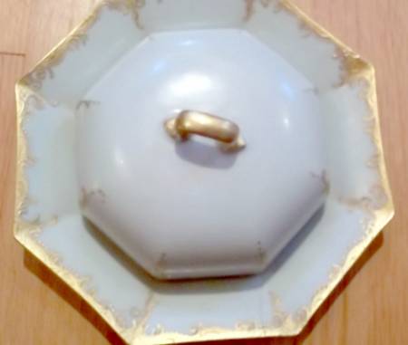 HUT2346 1/4 Lb Covered Butter