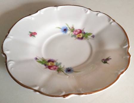 HUT2207 Saucer