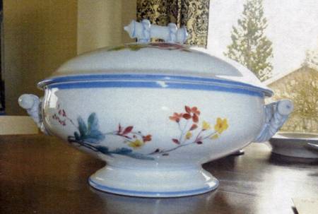 2022-1 Tureen &  Lid
