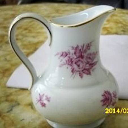 9710 Creamer