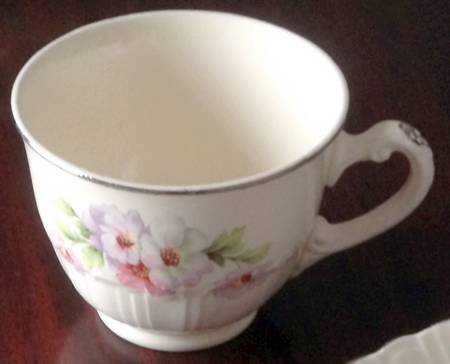 Fluffy Rose (Coronet) Footed Cup