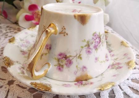 Schleiger 1246-10 Flat Cup & Saucer Set