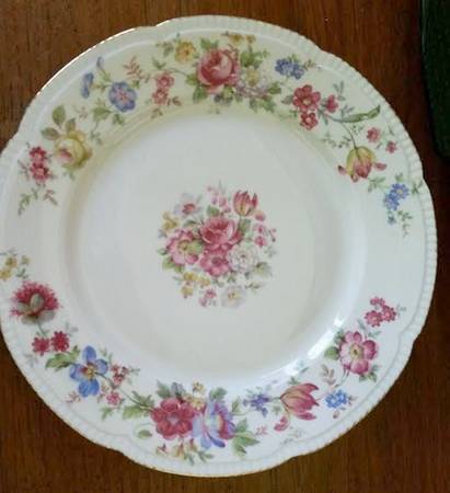 1094 Salad Plate
