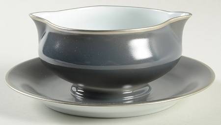 Color Block Platinum Grey Gravy Boat with Attached Underplate