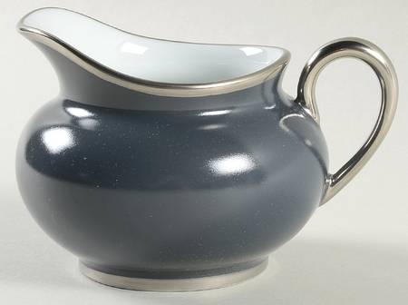 Color Block Platinum Grey Creamer