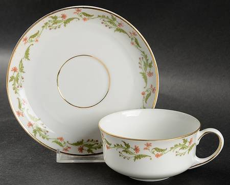 HC1409 Flat Cup & Saucer Set