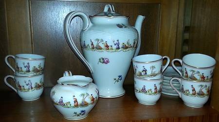 H4921 Flat Demitasse Cup & Saucer Set