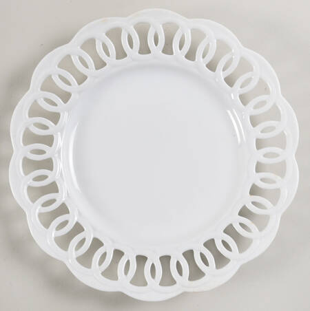 Basic Porcelana Salad Plate