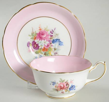 3069-5 Footed Cup & Saucer Set