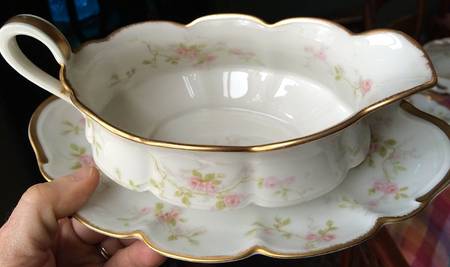 Schleiger 321-8 Gravy Boat & Underplate