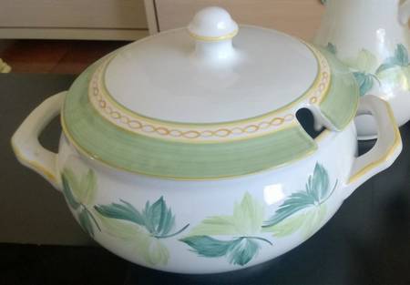 HVP15 Tureen &  Lid