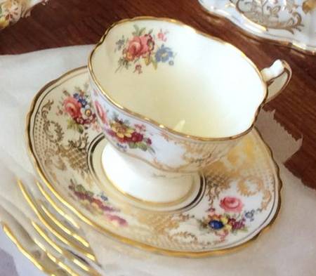 Eileen Footed Cup & Saucer Set