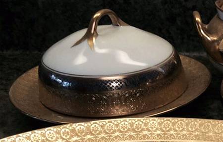 HUT3334 Round Covered Butter