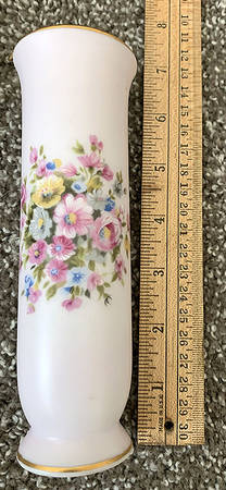 HC1428 Bud Vase