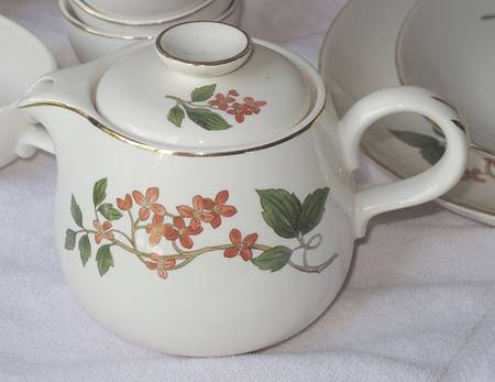 Ry155 Teapot & Lid