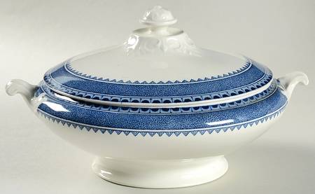 Princess Blue (No Gold) Round Covered Vegetable