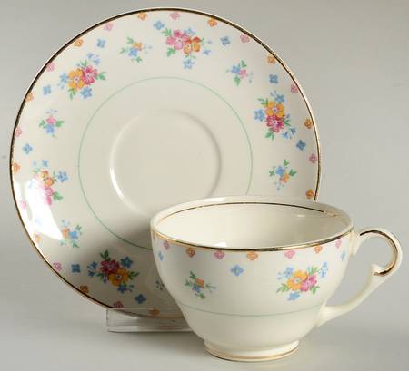 HCR13 Footed Cup & Saucer Set