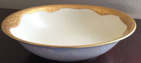HUT2424 8" Round Vegetable Bowl