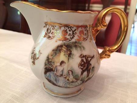 HUT2429 Creamer