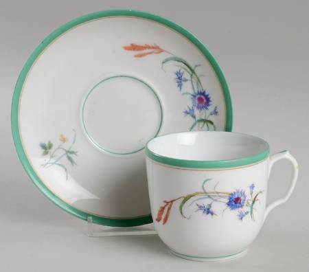 H4743 Flat Cup & Saucer Set