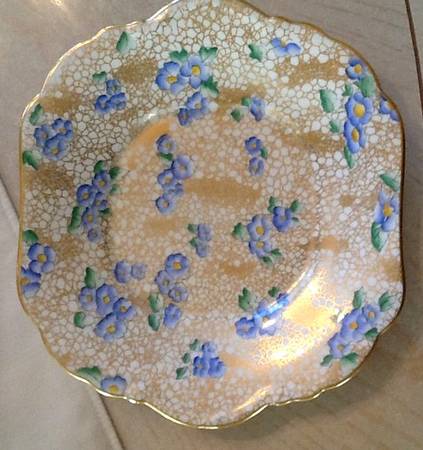 2187 Handled Cake Plate
