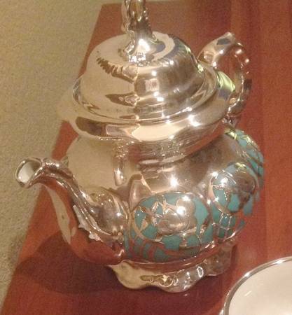HUT2445 Teapot & Lid