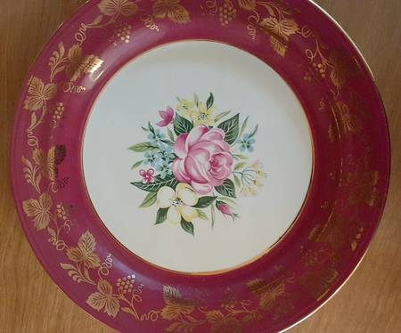 HLC622 Red Dinner Plate