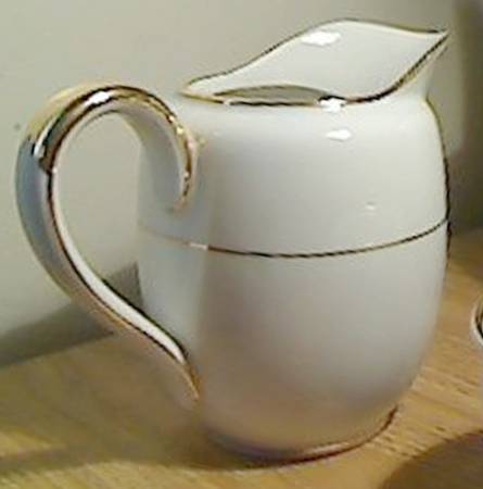 HUT3363 Creamer
