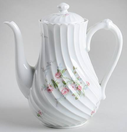Sylvia White (Torse Shape, No Trim) Coffee Pot & Lid