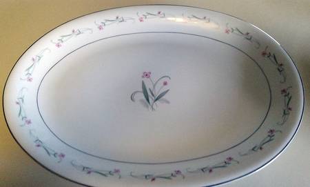 Roberta 12" Oval Serving Platter