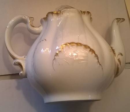 H5051 Teapot & Lid
