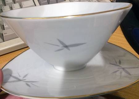 8736 Gravy Boat with Attached Underplate
