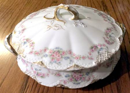 Schleiger 1051-1 Round Covered Vegetable