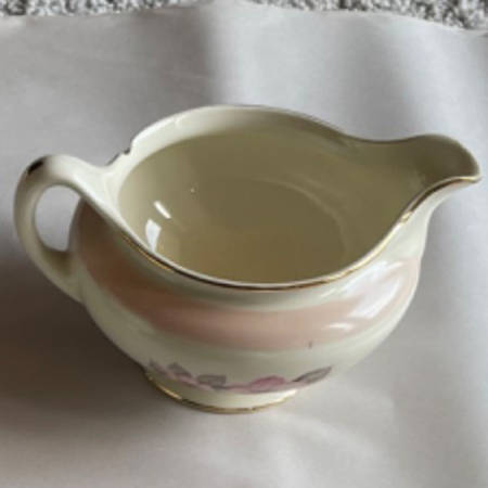 N1817 Creamer